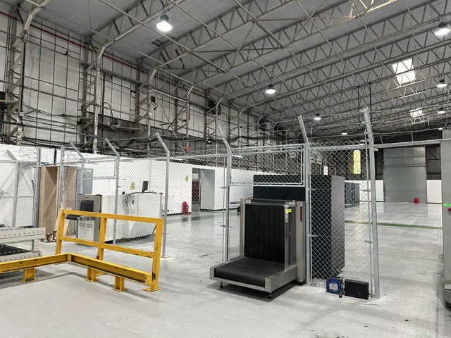 Cargo X-ray machine installed in a freight facility