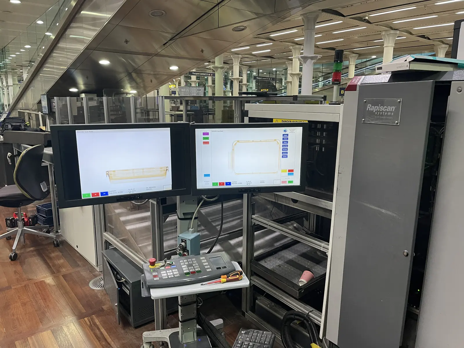 Scanmax cabinet X-ray screening station with dual monitors